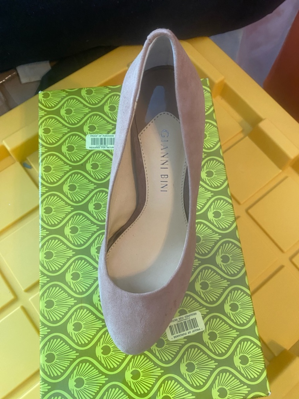 Gianni Bini beige Suede Platform Pump - Picture 2 of 5